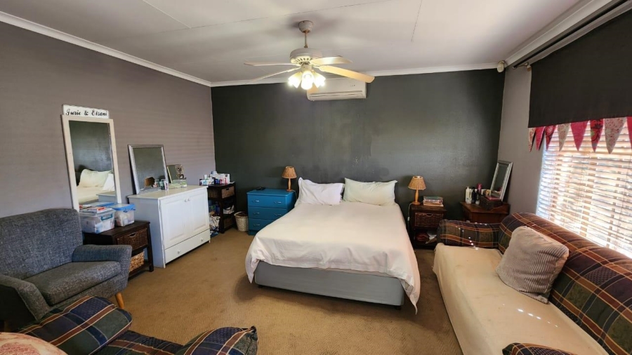 4 Bedroom Property for Sale in Rustenburg North West